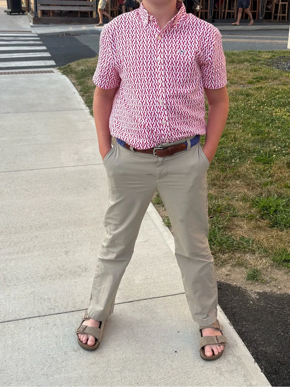 Vineyard Vines White Short-Sleeve Button-Down with Red Print